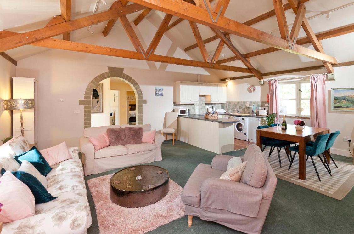 Spacious Swallow Cottage Tisbury Eksteriør billede